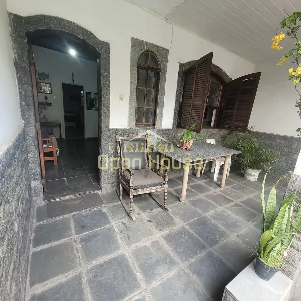 Casa, 3 quartos, 208 m² - Foto 1