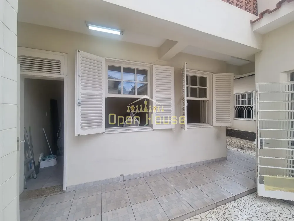 Casa, 4 quartos, 212 m² - Foto 1