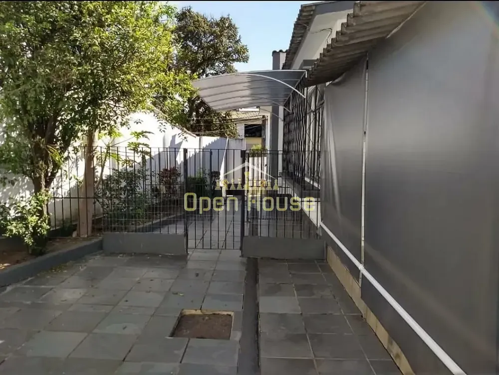 Casa, 4 quartos, 237 m² - Foto 2