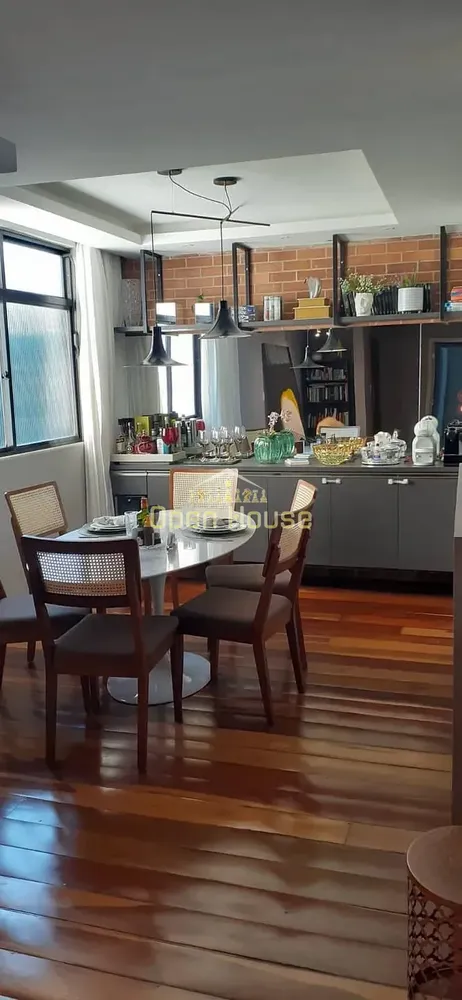 Apartamento, 3 quartos, 196 m² - Foto 2