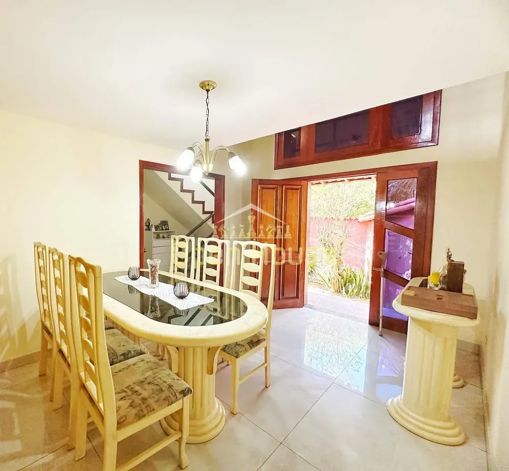 Casa, 3 quartos, 201 m² - Foto 4
