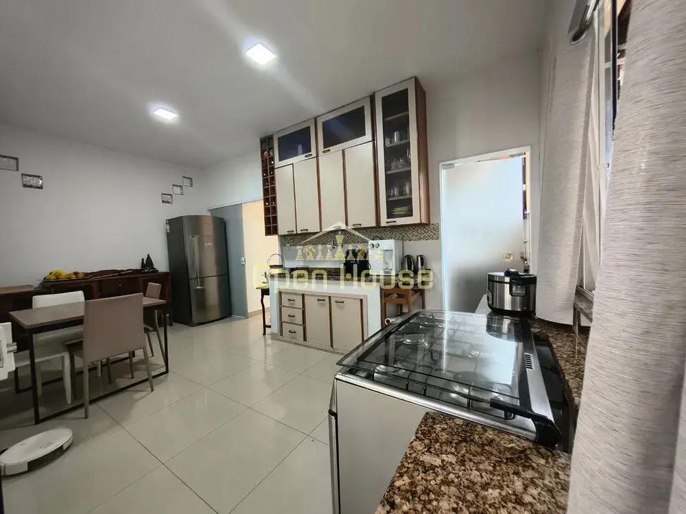 Casa, 4 quartos, 196 m² - Foto 27