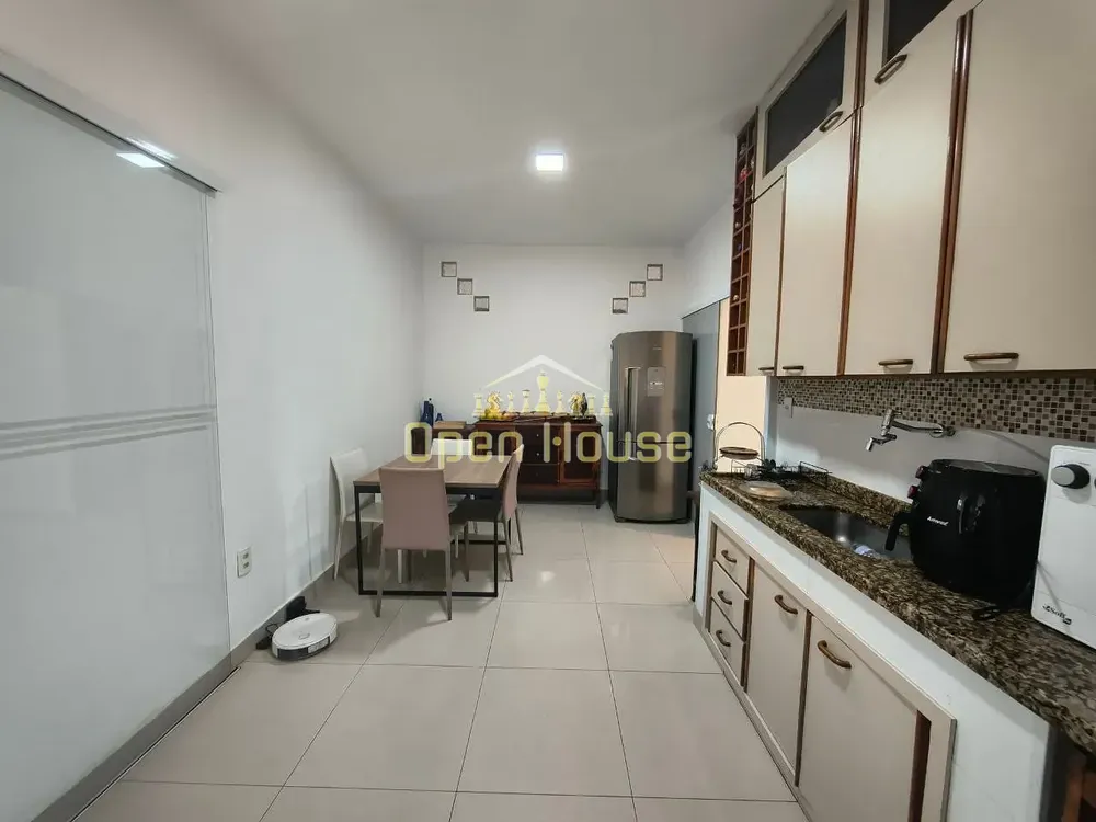 Casa, 4 quartos, 196 m² - Foto 30