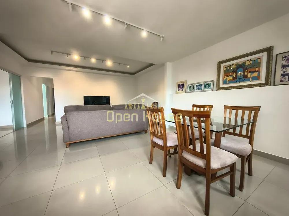 Casa, 4 quartos, 196 m² - Foto 1