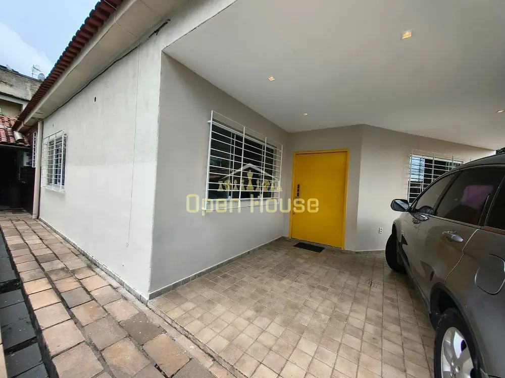Casa, 4 quartos, 196 m² - Foto 2