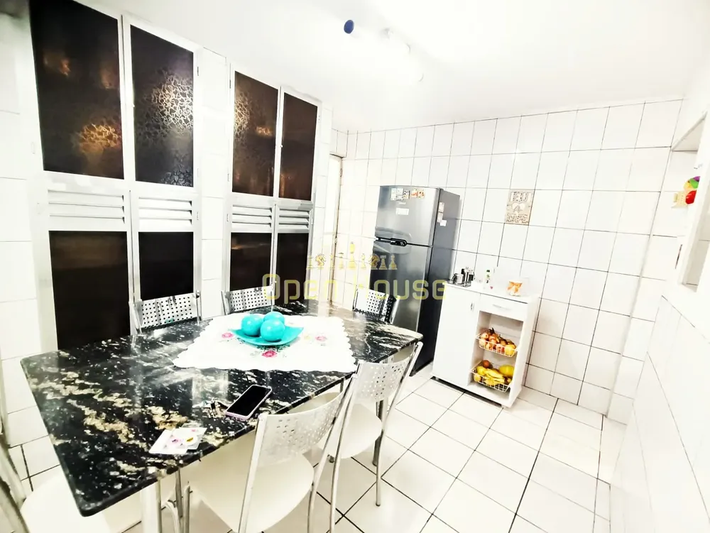 Casa, 3 quartos, 260 m² - Foto 9