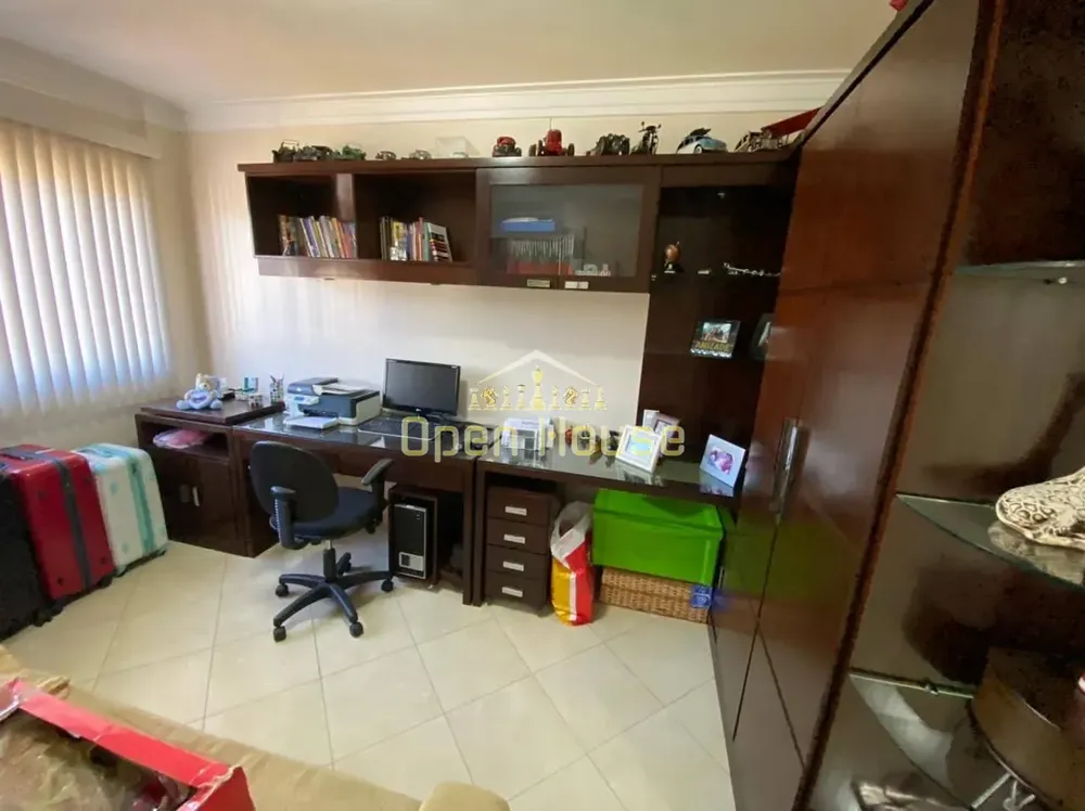 Apartamento, 3 quartos, 291 m² - Foto 2
