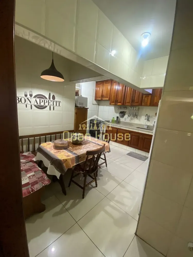 Apartamento, 3 quartos, 232 m² - Foto 1