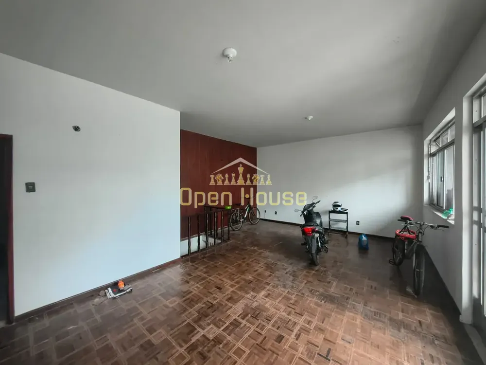 Casa, 3 quartos, 180 m² - Foto 1
