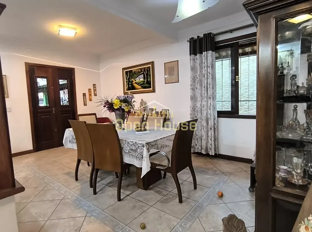 Casa, 3 quartos, 195 m² - Foto 2
