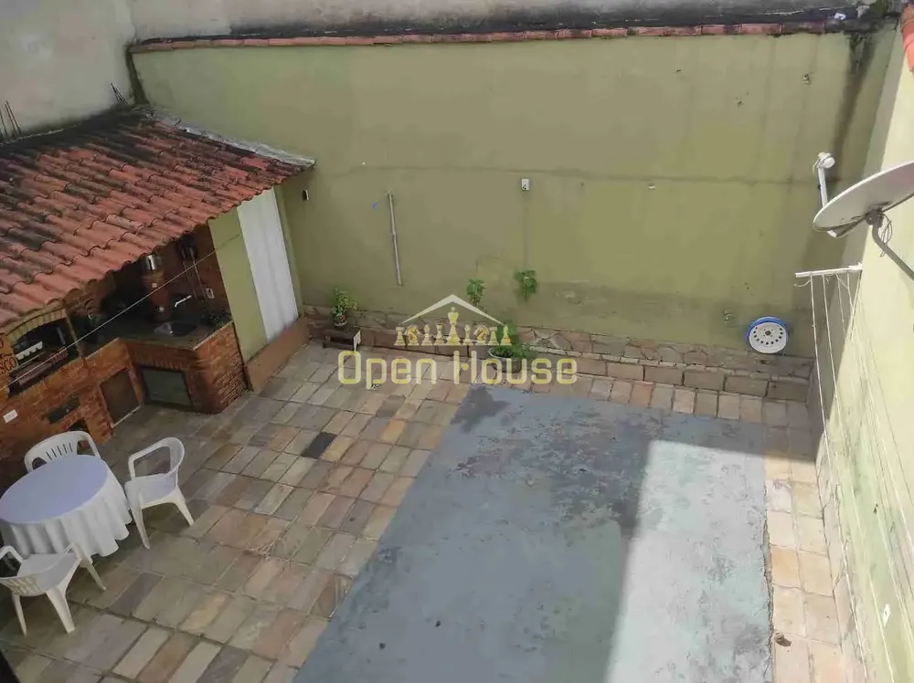 Casa, 4 quartos, 225 m² - Foto 13