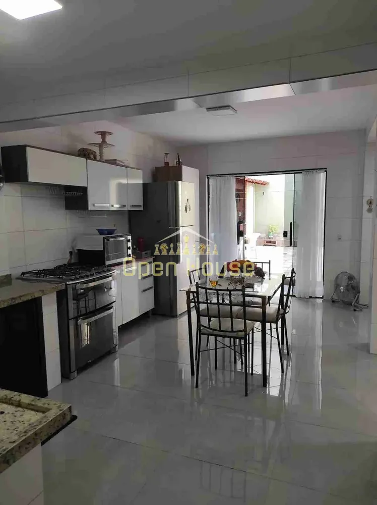 Casa, 4 quartos, 225 m² - Foto 6