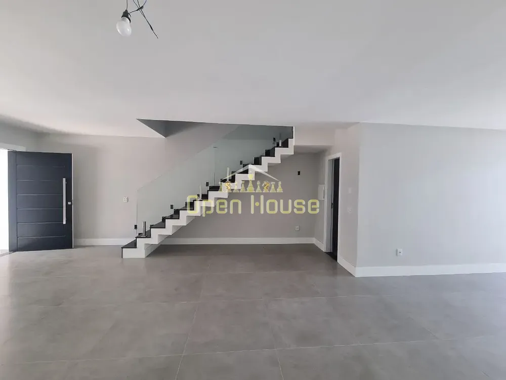 Casa, 3 quartos, 208 m² - Foto 8
