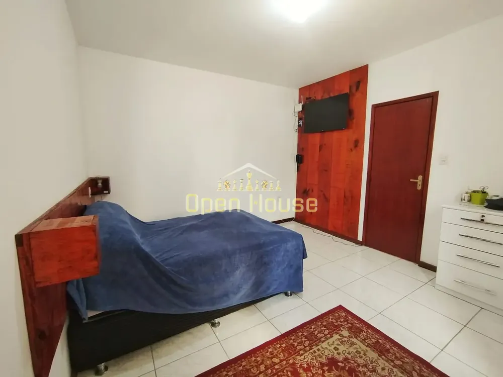 Casa, 6 quartos, 276 m² - Foto 9