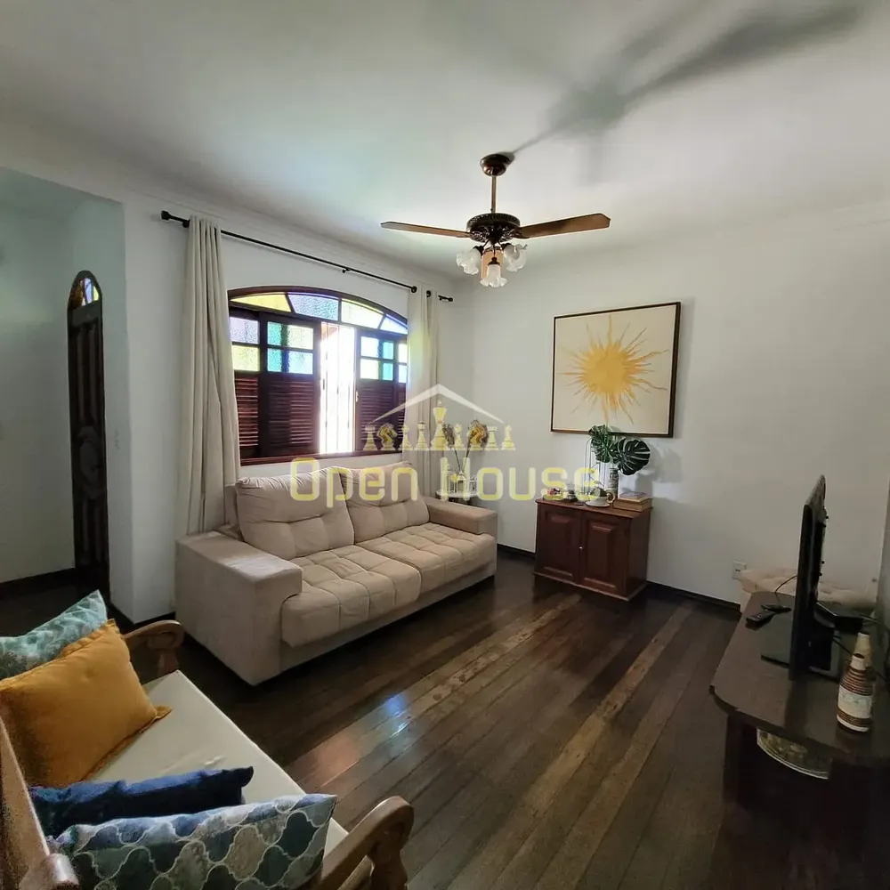 Casa, 2 quartos, 203 m² - Foto 1