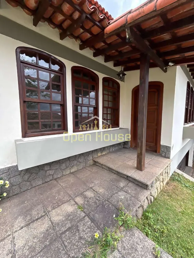 Casa, 4 quartos, 377 m² - Foto 2