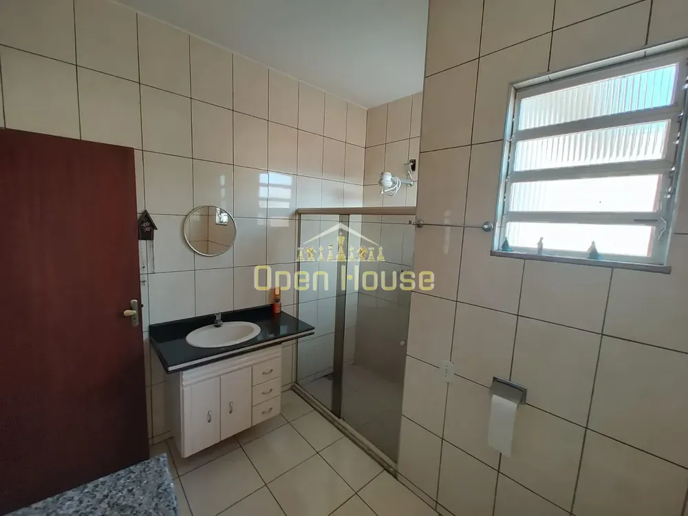 Casa, 3 quartos, 235 m² - Foto 1