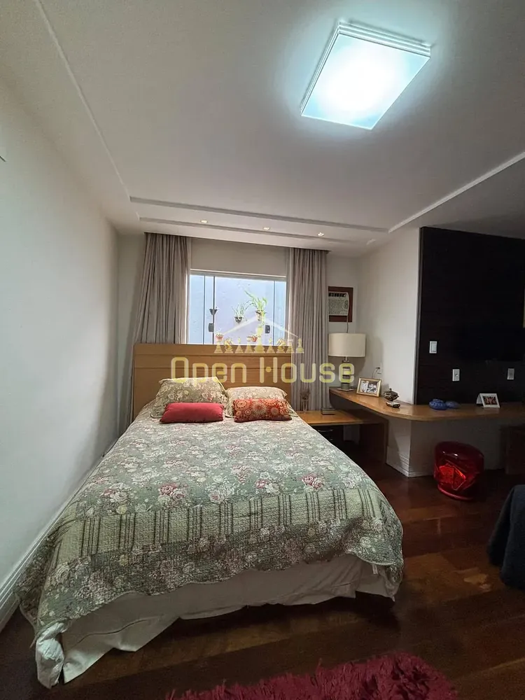 Casa, 4 quartos, 360 m² - Foto 24