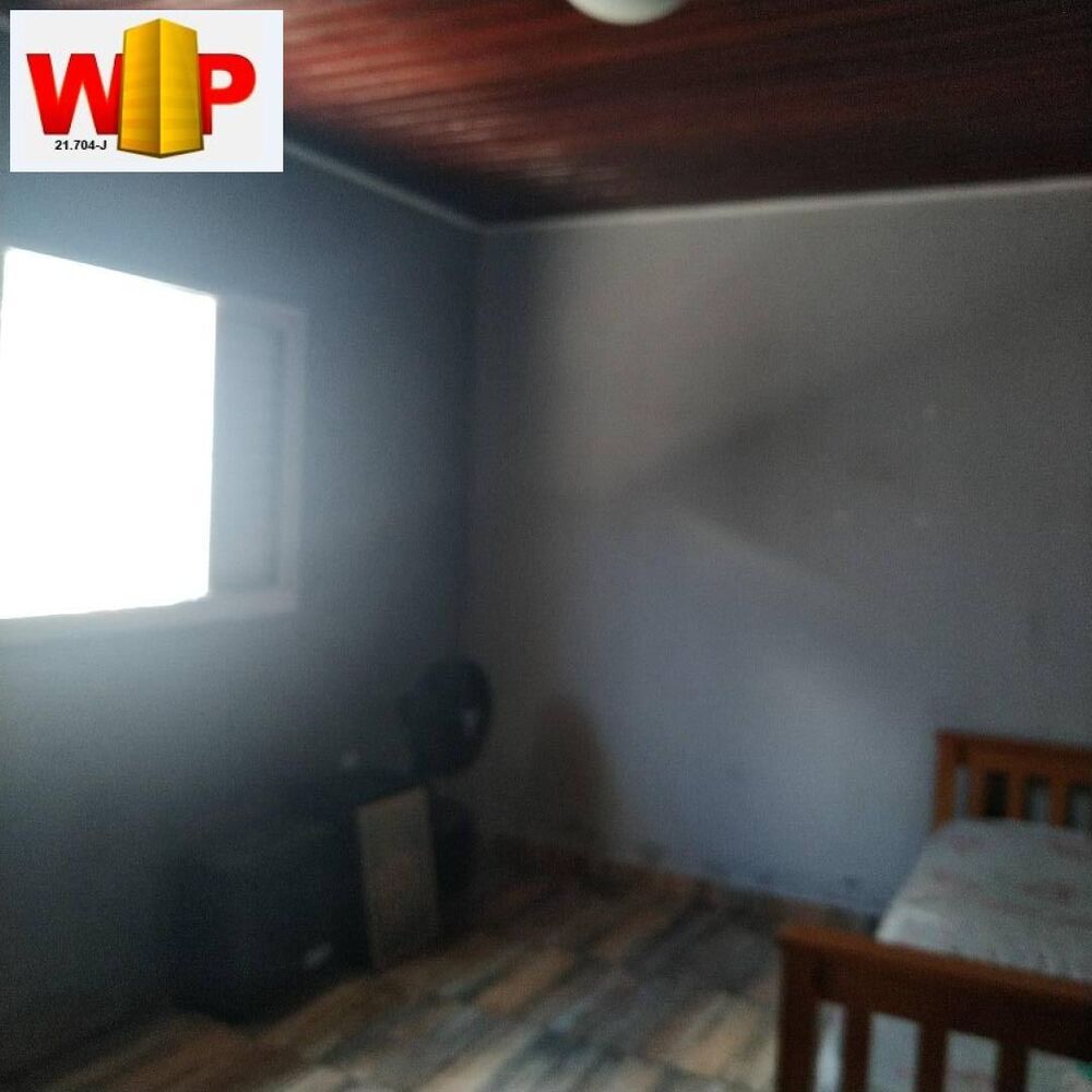Casa à venda com 5 quartos, 147m² - Foto 2