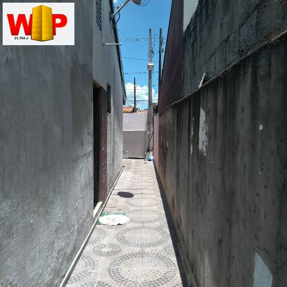 Casa à venda com 5 quartos, 147m² - Foto 3