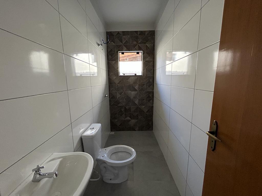 Casa à venda com 3 quartos, 70m² - Foto 4