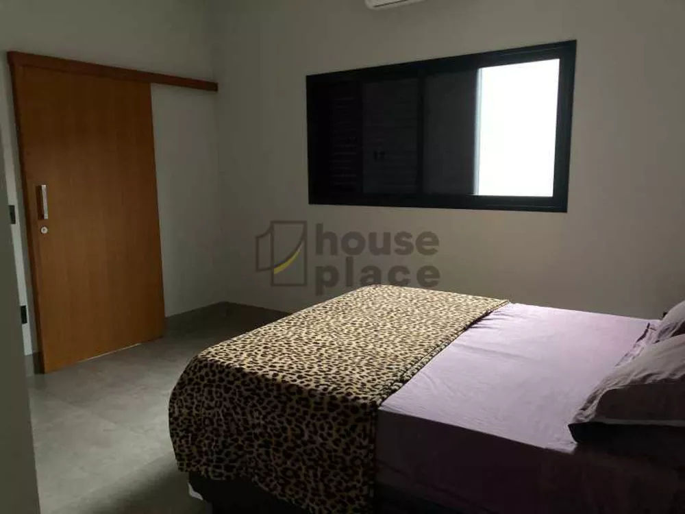 Casa à venda com 3 quartos, 210m² - Foto 3