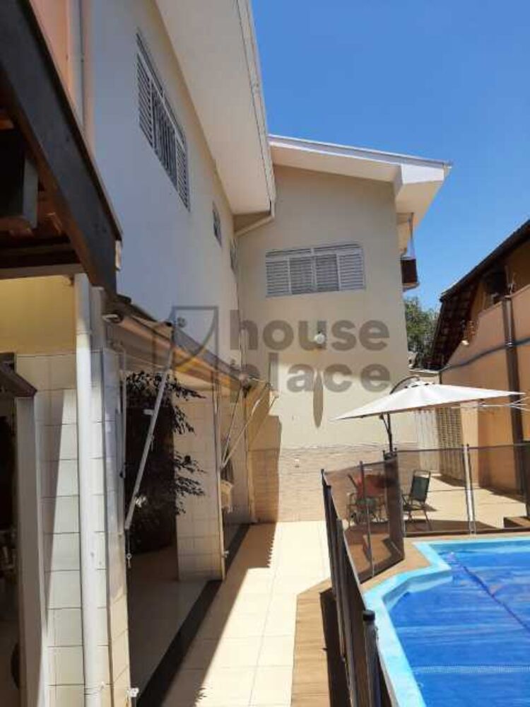 Casa, 4 quartos, 320 m² - Foto 1