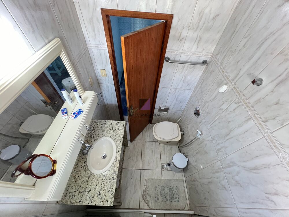 Casa à venda com 3 quartos, 360m² - Foto 4