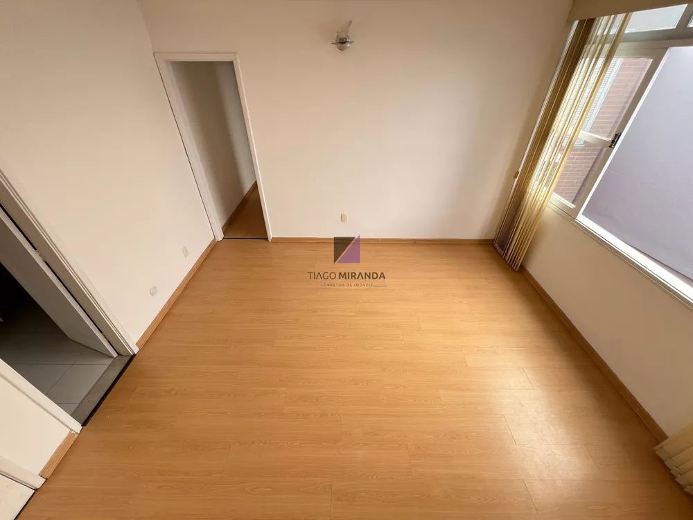 Apartamento à venda com 2 quartos, 60m² - Foto 3