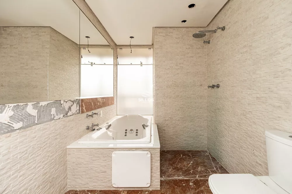Apartamento, 3 quartos, 204 m² - Foto 2