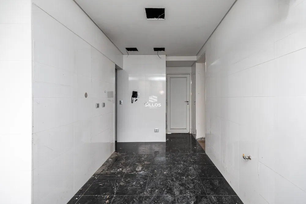 Apartamento, 3 quartos, 204 m² - Foto 2