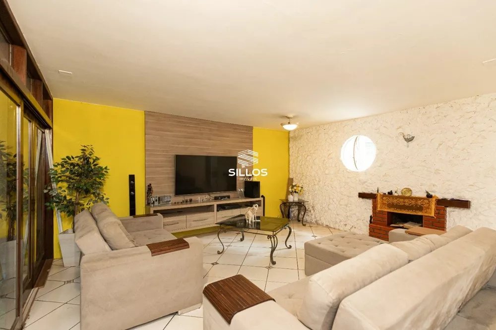 Casa, 5 quartos, 222 m² - Foto 1