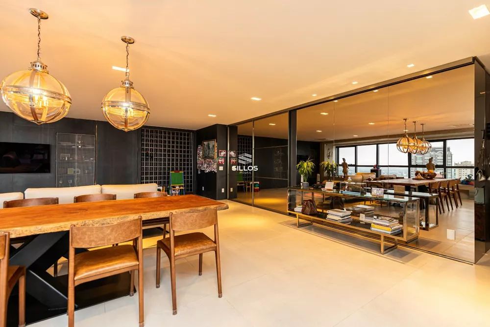 Apartamento, 3 quartos, 272 m² - Foto 1