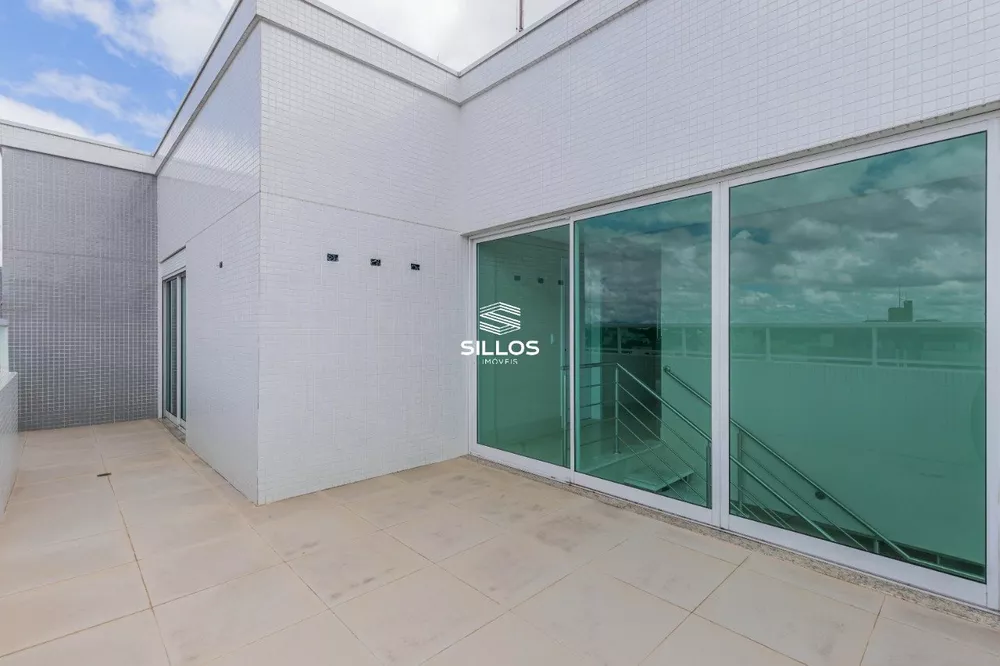 Cobertura, 3 quartos, 244 m² - Foto 2