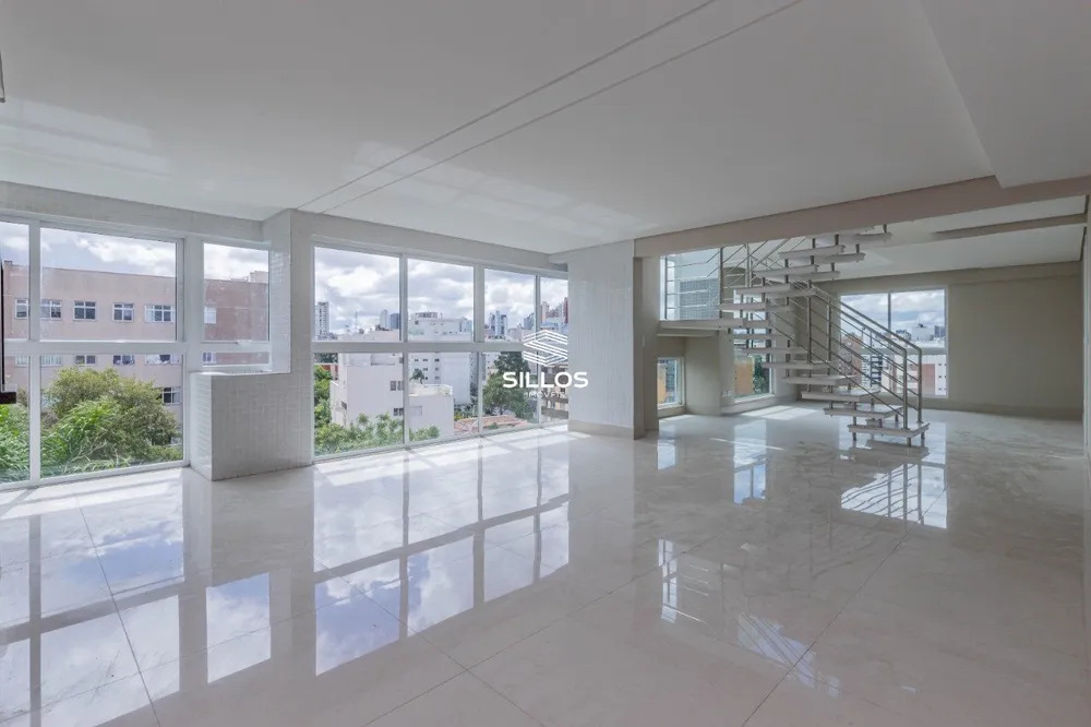 Cobertura, 3 quartos, 244 m² - Foto 2