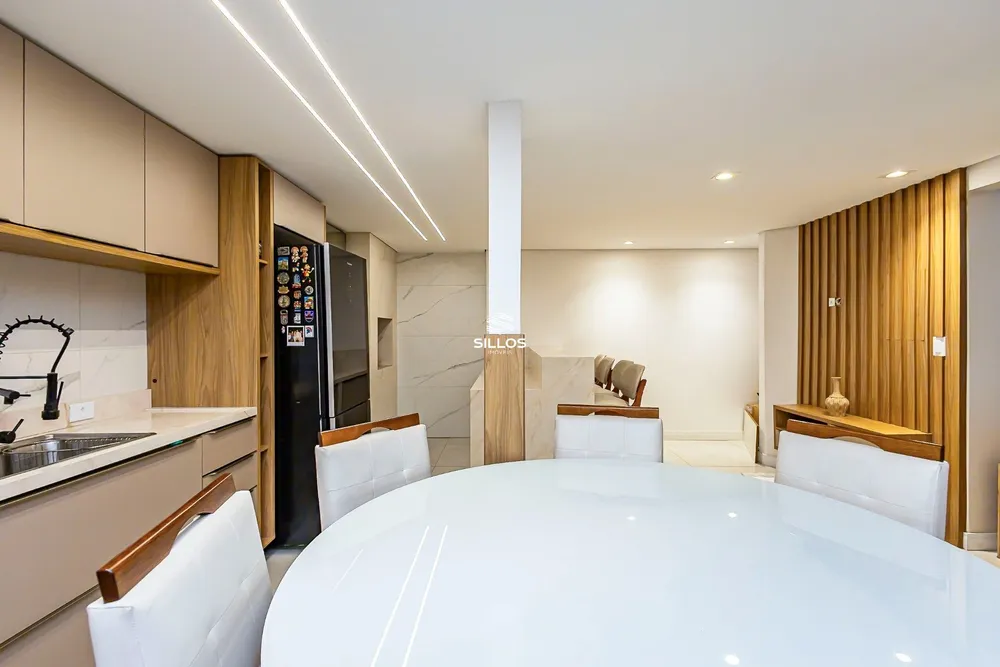Sobrado, 4 quartos, 112 m² - Foto 1