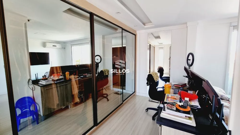 Sobrado, 3 quartos, 220 m² - Foto 1