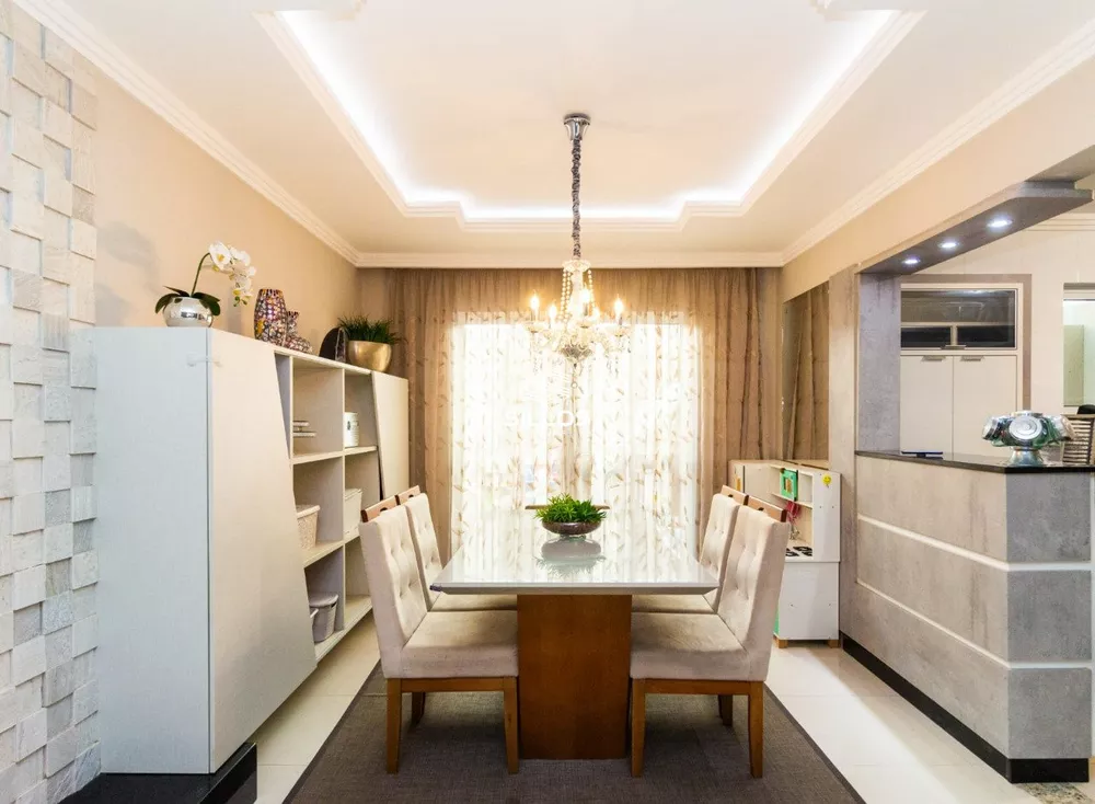 Sobrado, 3 quartos, 210 m² - Foto 1