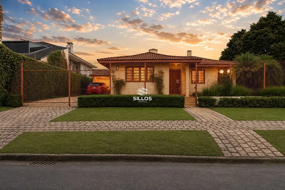 Casa, 3 quartos, 298 m² - Foto 1