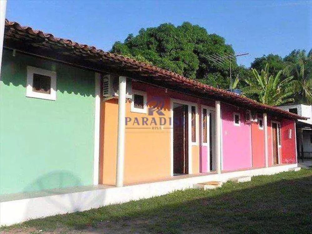 Fazenda à venda com 8 quartos, 300m² - Foto 2