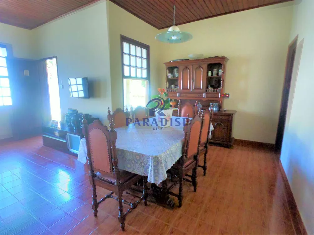 Sítio, 4 quartos, 2640 m² - Foto 3