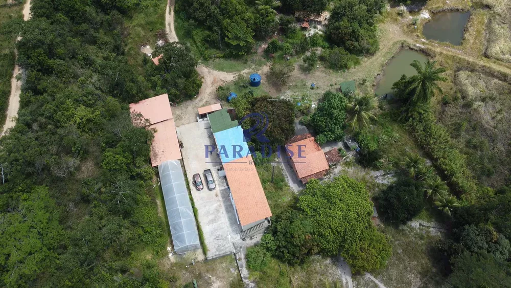 Fazenda à venda com 2 quartos, 640m² - Foto 1