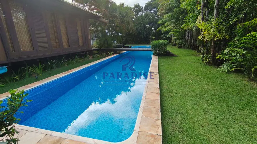 Casa, 5 quartos, 1371 m² - Foto 1