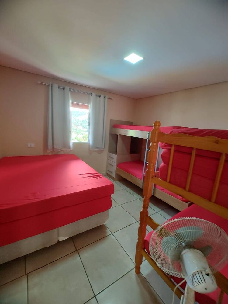 Chácara à venda com 2 quartos, 110m² - Foto 1