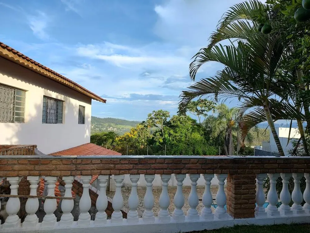 Chácara, 3 quartos, 2200 m² - Foto 1