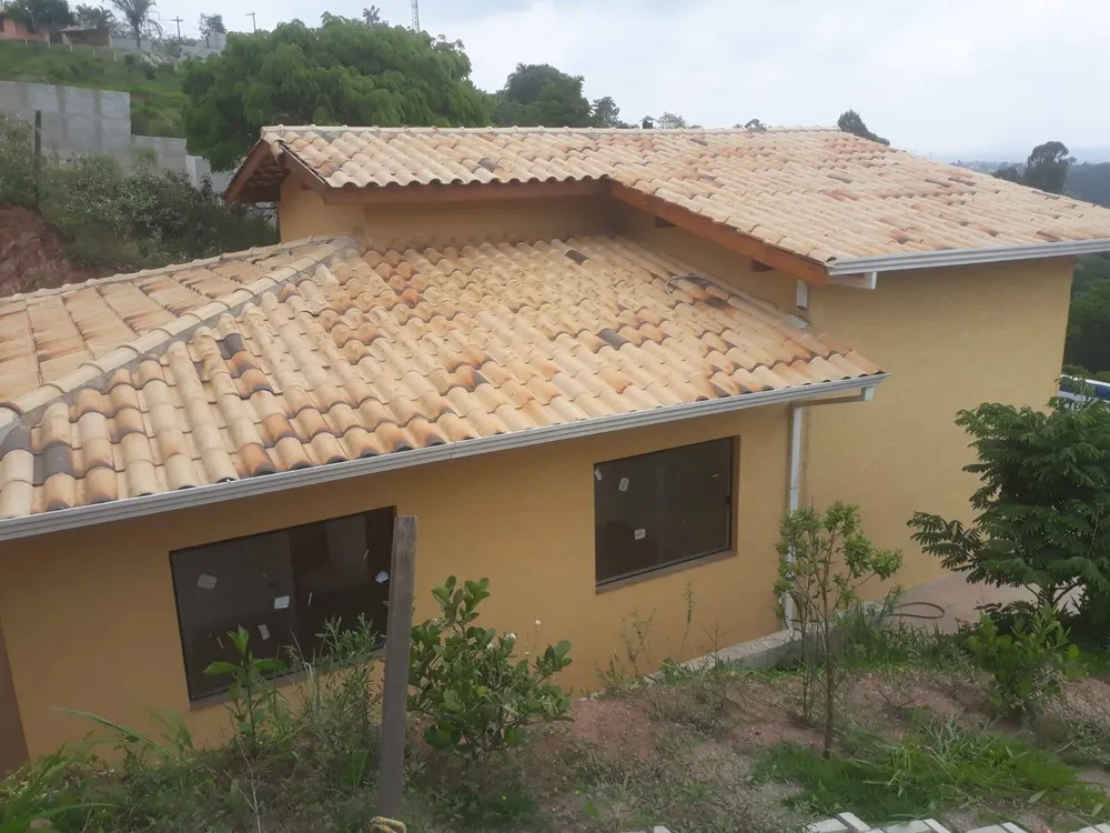 Chácara, 3 quartos, 2560 m² - Foto 1