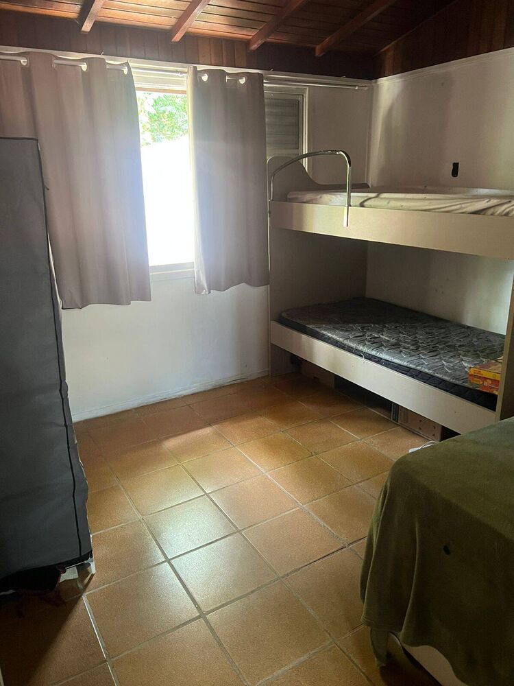 Chácara à venda com 4 quartos, 1500m² - Foto 2