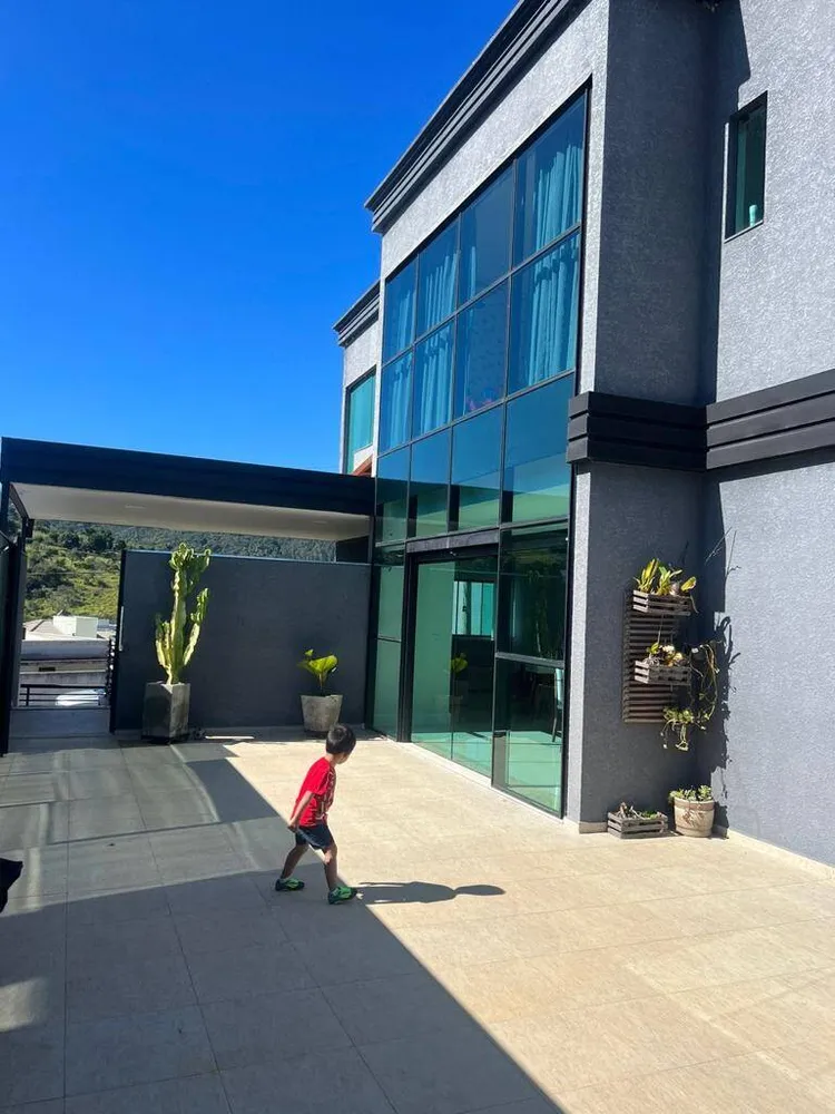 Casa, 3 quartos, 220 m² - Foto 2