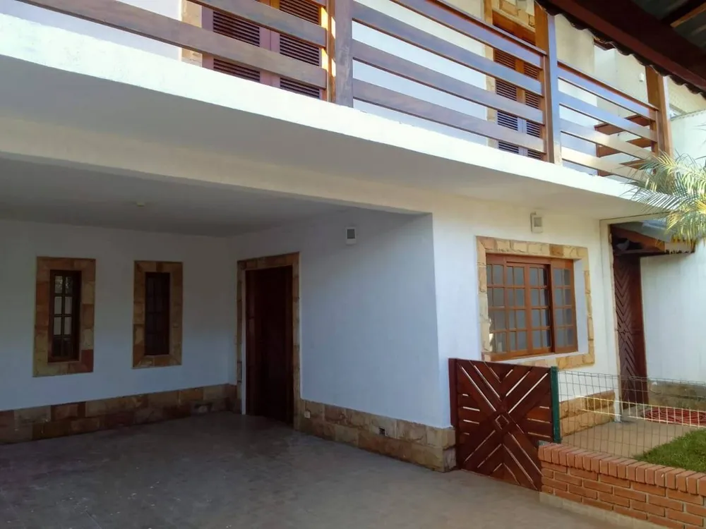 Casa, 3 quartos, 300 m² - Foto 2