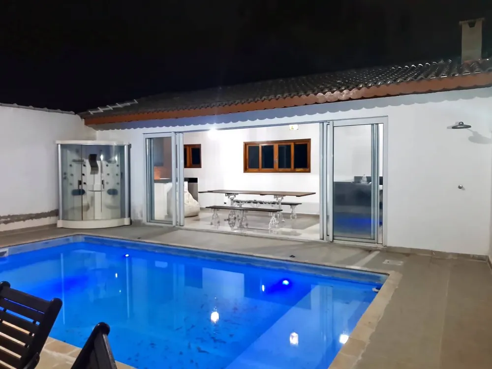 Casa, 3 quartos, 300 m² - Foto 1